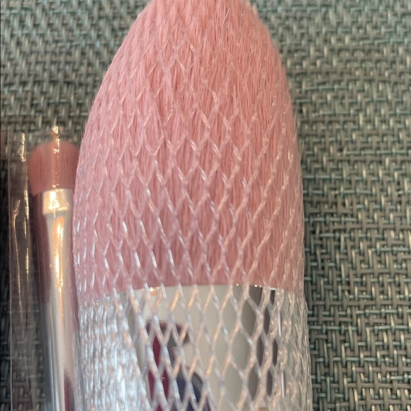 Pink and Silver Makeup Brush Set - Picture 2 of 5